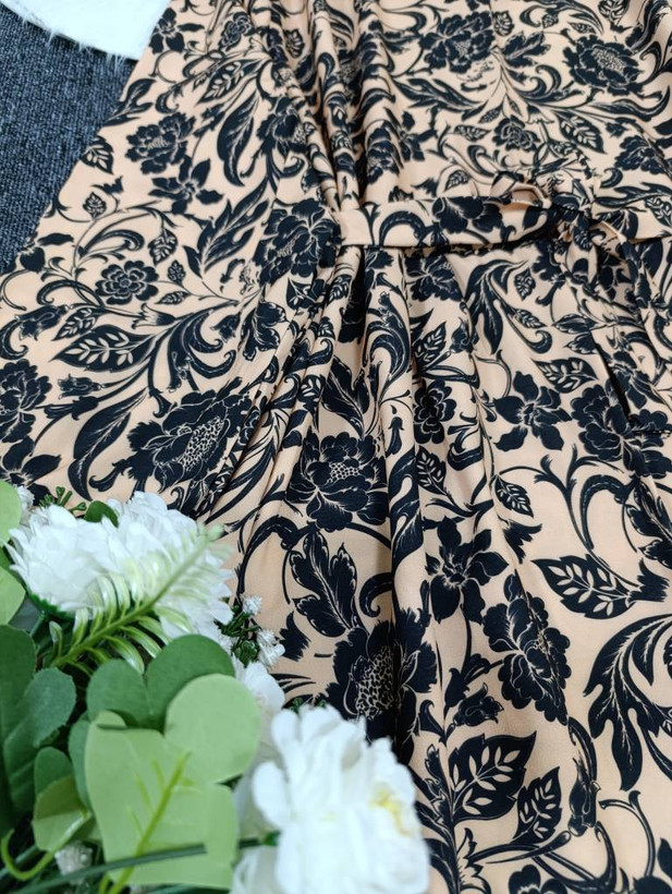 پیراهن ساحلی بوگاتی 1554 جنس فلور بوگاتی درجه یک